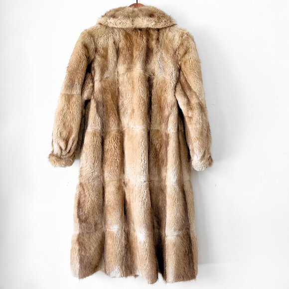 Vintage Luxury Genuine Fur coat - Picture 5 of 16